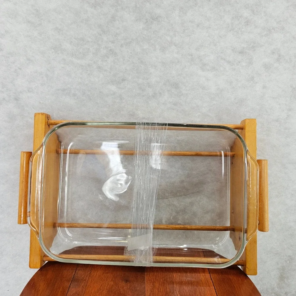 Vintage Pyrex 1.5 Qt Glass Baking Dish Wood Serving Caddy Handmade L Larson 2003